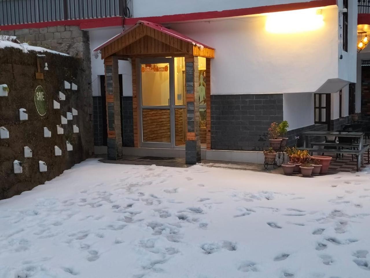 Aman Inn Dharamshala Bagian luar foto