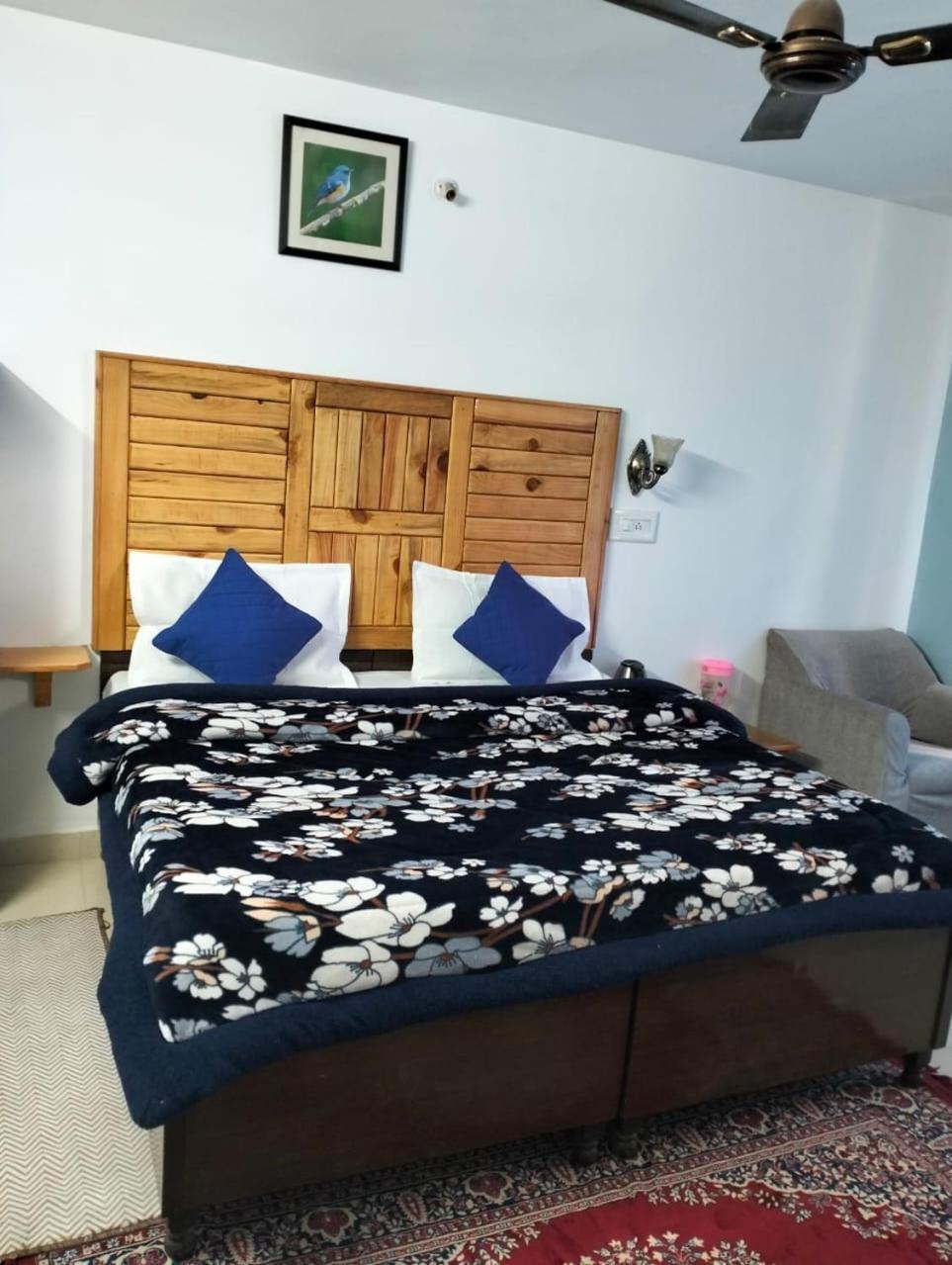 Aman Inn Dharamshala Bagian luar foto