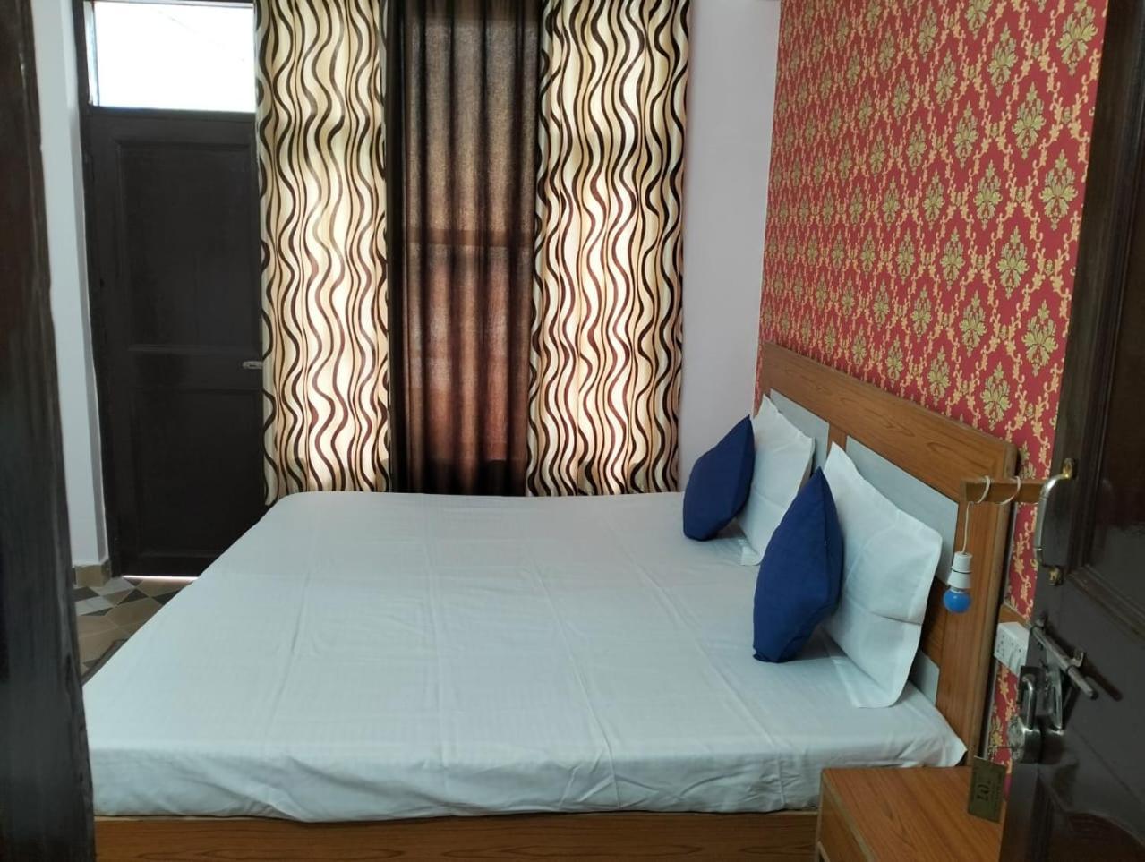 Aman Inn Dharamshala Bagian luar foto
