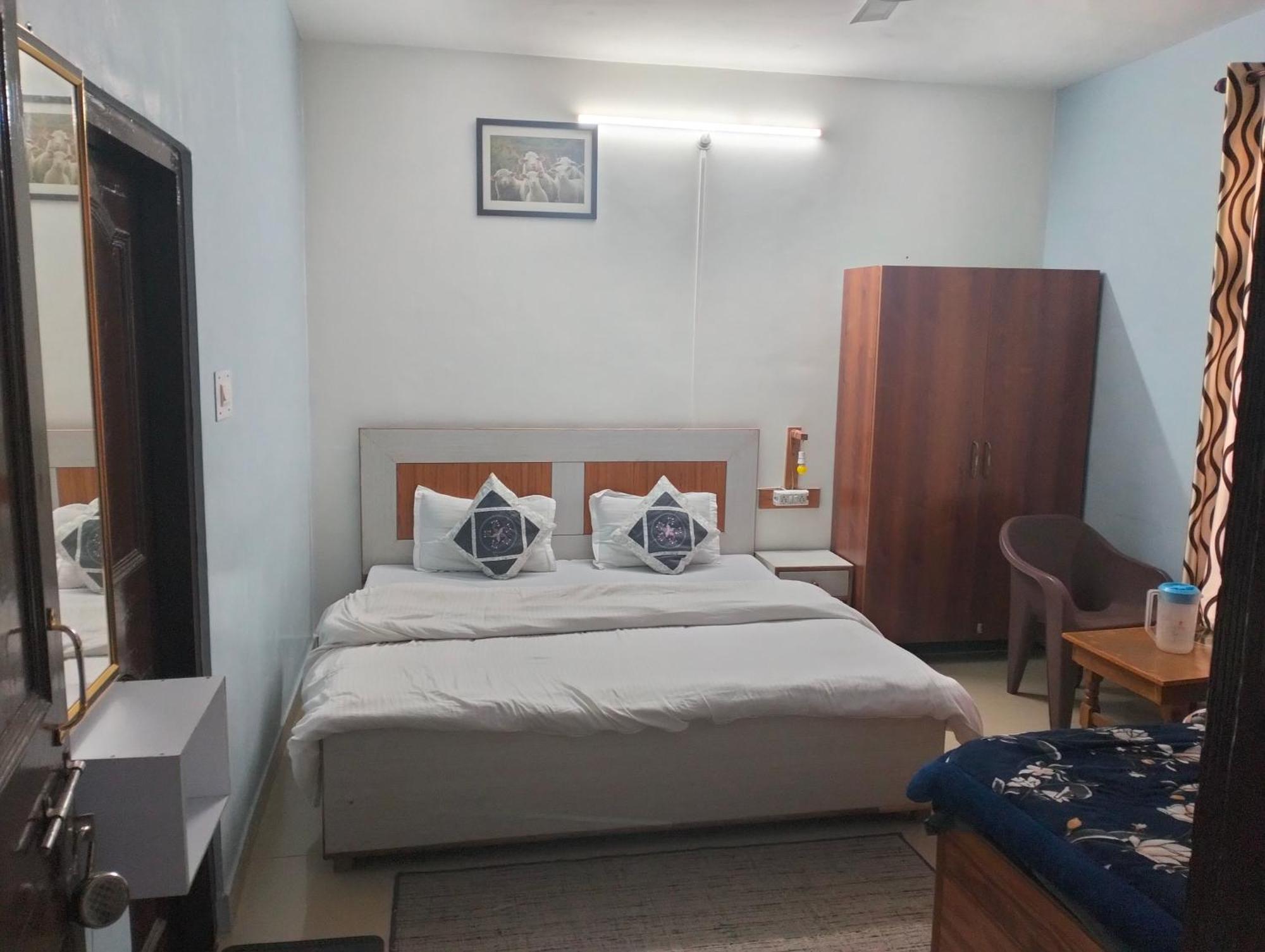 Aman Inn Dharamshala Bagian luar foto